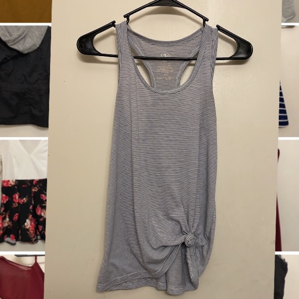 Athletic works tank top/ loose